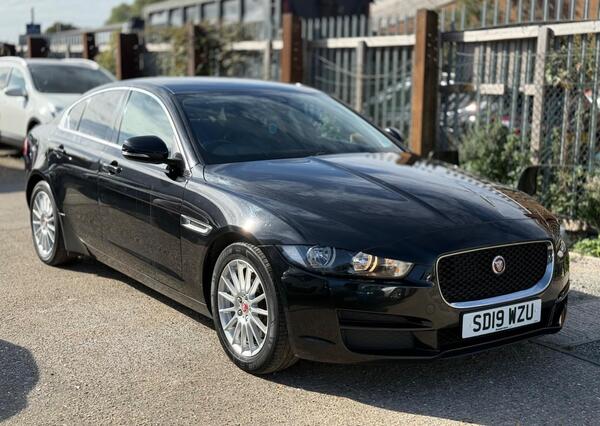 2019 Jaguar XE